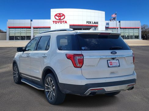 Used 2016 Ford Explorer Platinum image 3