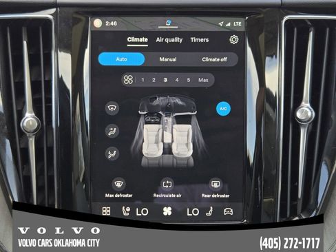 Used 2024 Volvo XC60 B5 Plus image 18