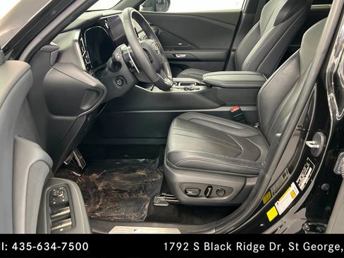 Used 2024 Lexus TX 500h AWD w/ Technology Package image 17