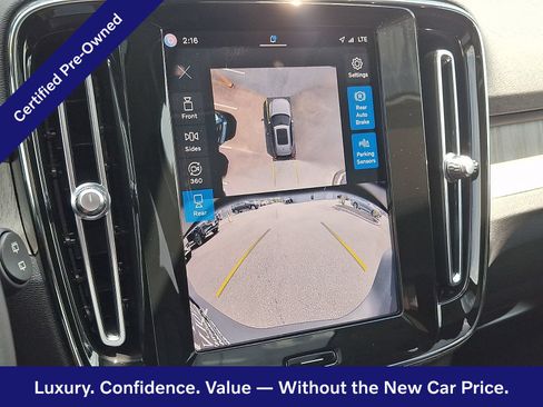 Certified 2024 Volvo XC40 B5 Ultimate w/ Protection Package Premier AWD/4WD image 19