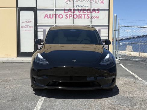 Used 2024 Tesla Model Y Performance AWD/4WD image 3