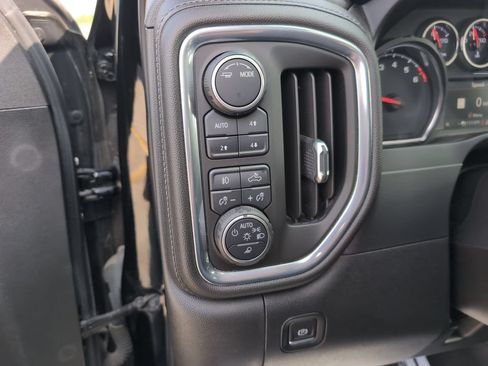 Used 2021 Chevrolet Silverado 1500 LTZ w/ LTZ Premium Package AWD/4WD image 21
