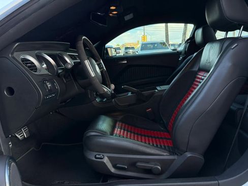 Used 2012 Ford Mustang Shelby GT500 w/ SVT Performance Pkg RWD image 38