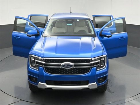 Used 2025 Ford Ranger Lariat w/ Chrome Accent Package image 55