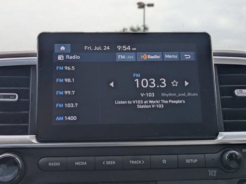 Used 2025 Hyundai Venue SEL FWD image 19
