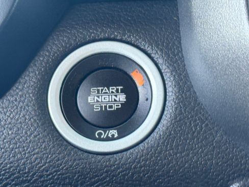 Used 2019 RAM 1500 Tradesman image 22