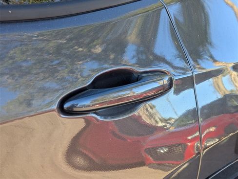 Used 2022 Jeep Compass Limited w/ Elite Group image 9