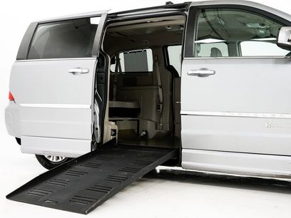 Used 2013 Chrysler Town & Country Limited