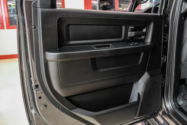 Used 2024 RAM 3500 Tradesman w/ Chrome Appearance Group AWD/4WD image 45