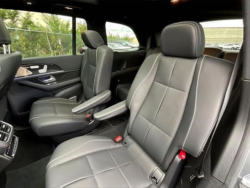 Used 2025 Mercedes-Benz GLS 450 GLS 450 image 18