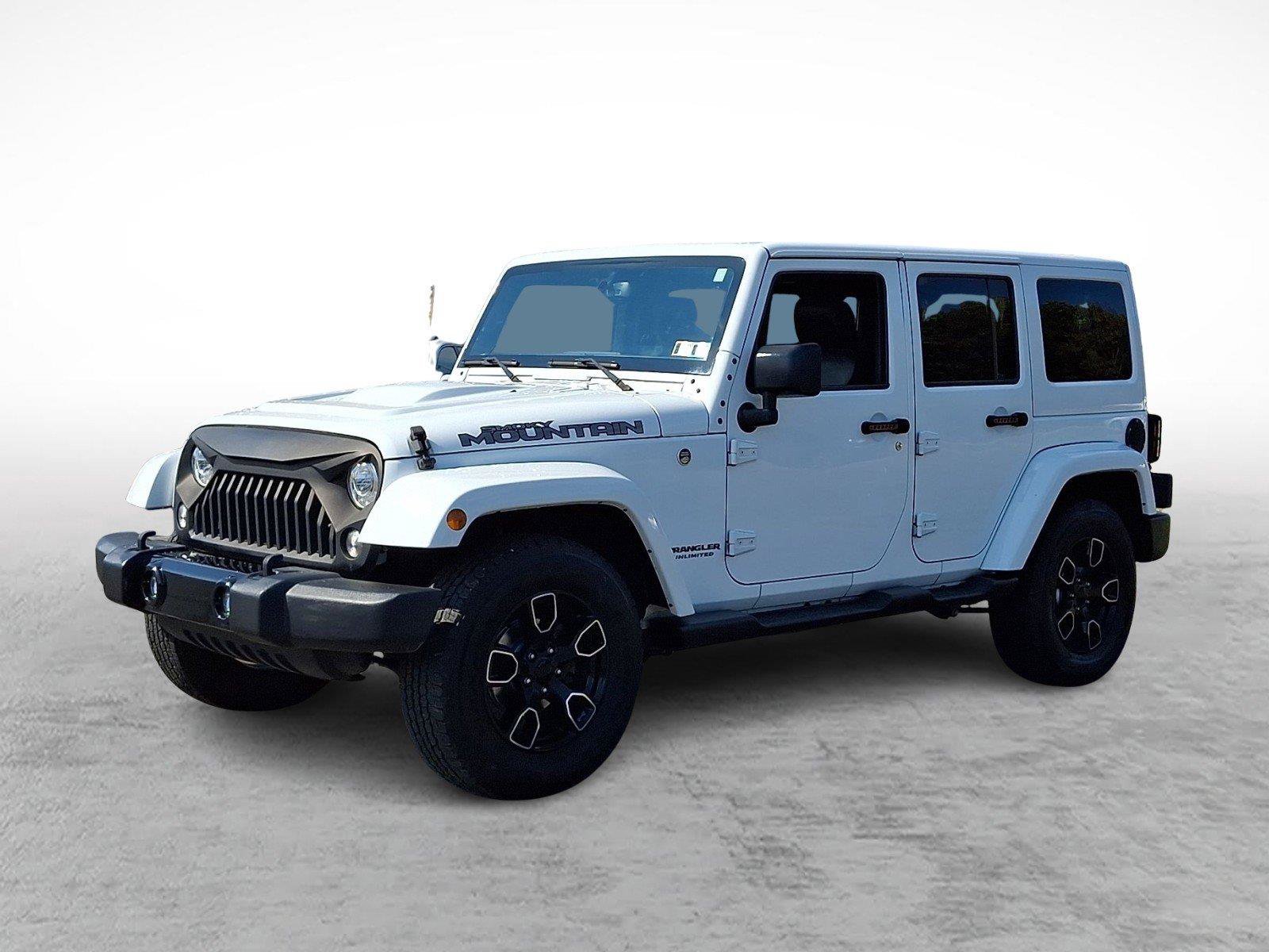 Used 2017 Jeep Wrangler Unlimited Sahara AWD/4WD image 3
