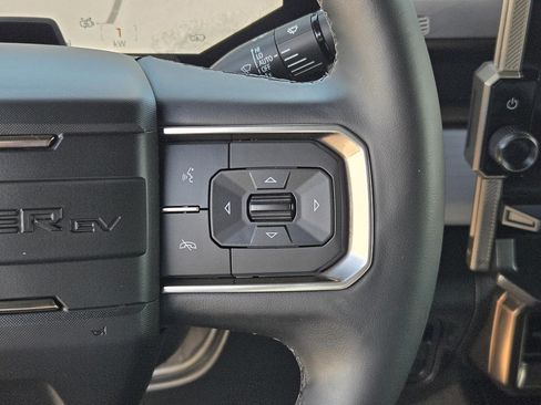 Used 2024 GMC Hummer EV 2X w/ LPO, Sport Package AWD/4WD image 19