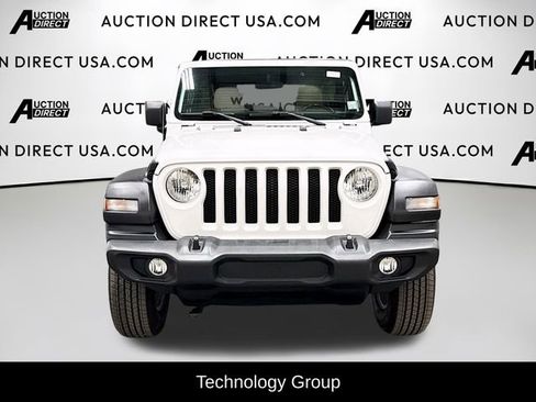 Used 2021 Jeep Wrangler Unlimited Sport AWD/4WD image 3