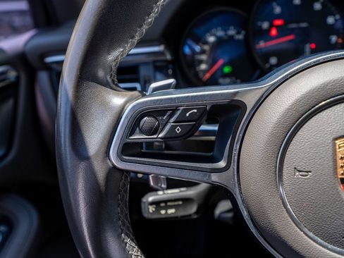 Used 2019 Porsche Macan AWD/4WD image 33