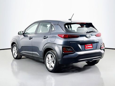 Used 2021 Hyundai Kona SE FWD image 3