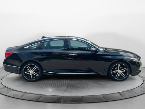 Used 2022 Honda Accord Touring image 8