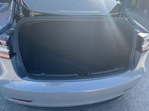 Used 2019 Tesla Model 3 RWD image 7