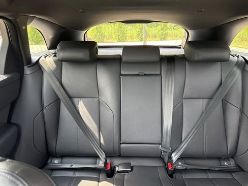 Used 2025 Land Rover Range Rover Velar Dynamic SE image 15