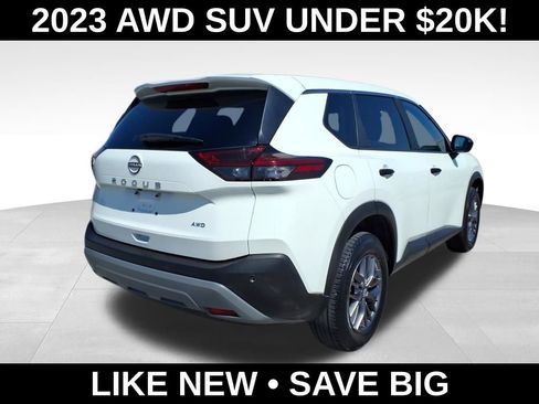 Used 2023 Nissan Rogue S image 8