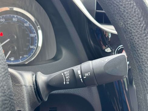 Used 2018 Toyota Corolla LE FWD image 24