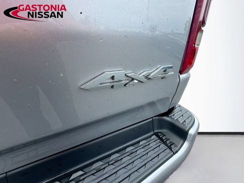 Used 2023 RAM 1500 Laramie AWD/4WD image 43