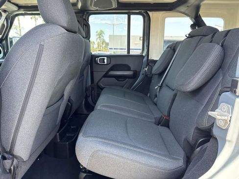 Used 2024 Jeep Wrangler Sahara image 24