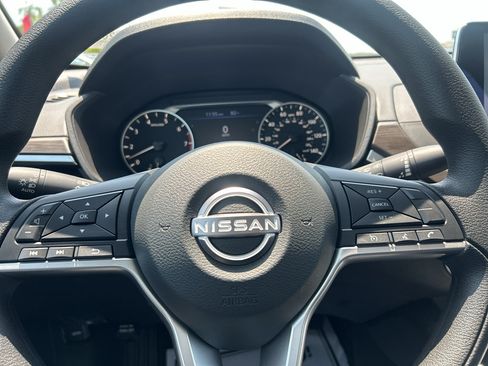 New 2026 Nissan Altima 2.5 SV FWD image 15