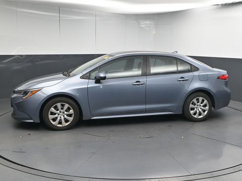 Used 2020 Toyota Corolla LE image 5