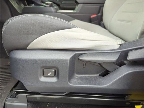 Used 2024 Toyota Tacoma TRD Off-Road image 10