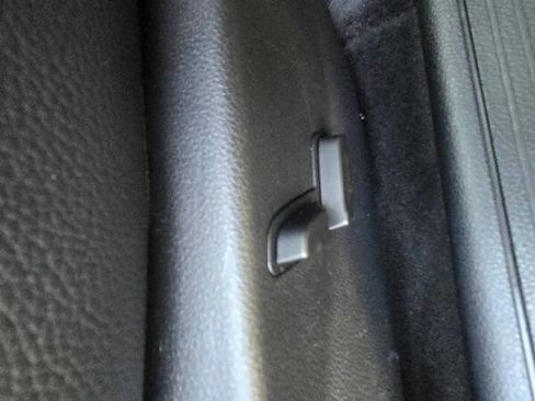 Used 2013 Mercedes-Benz C 300 C 300 Sport 4MATIC AWD 4dr Sed image 25