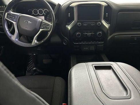 Used 2020 Chevrolet Silverado 1500 LT Trail Boss AWD/4WD image 15