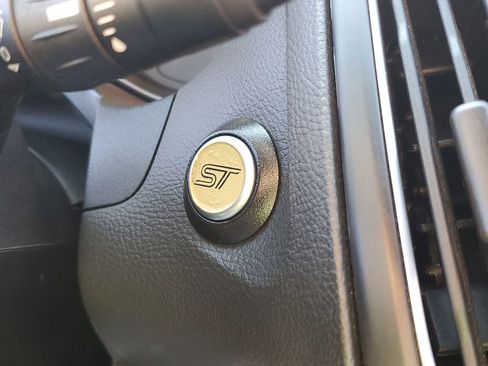 Certified 2017 Ford Focus ST w/ Equipment Group 401A image 26