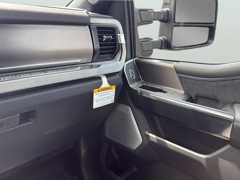New 2026 Ford F250 Platinum AWD/4WD image 13