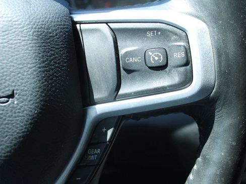 Used 2020 RAM 1500 Big Horn AWD/4WD image 17