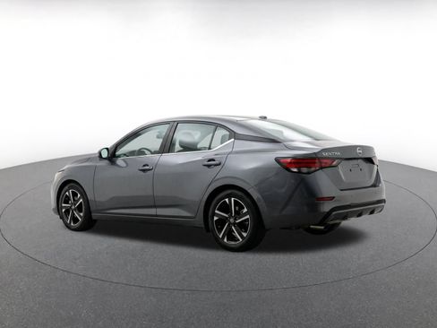 Used 2025 Nissan Sentra SV FWD image 5