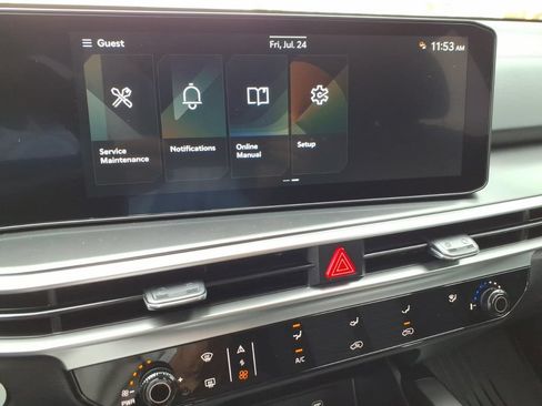 New 2026 Kia Sorento LX FWD image 17