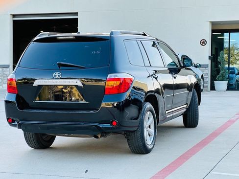 Used 2010 Toyota Highlander SE image 9