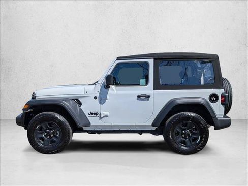 Used 2024 Jeep Wrangler Sport AWD/4WD image 9