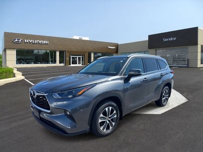 Used 2022 Toyota Highlander XLE