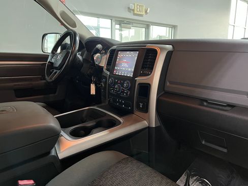 Used 2018 RAM 2500 Big Horn AWD/4WD image 26