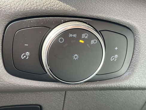 New 2026 Ford Transit 250 148 Medium Roof image 17