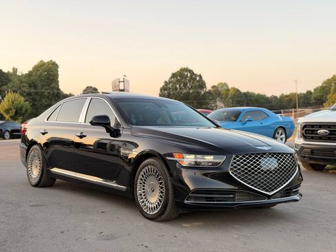 Used 2020 Genesis G90 3.3T Premium RWD image 9