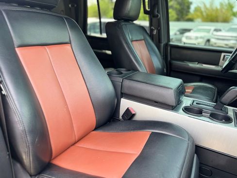 Used 2016 Ford Expedition EL XLT image 13