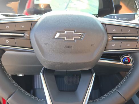 New 2026 Chevrolet Equinox ACTIV w/ LPO, Floor Liner Package FWD image 26