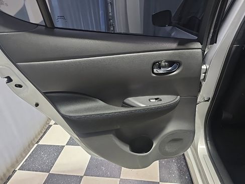 Used 2018 Nissan Leaf S w/ S Charge Package image 15