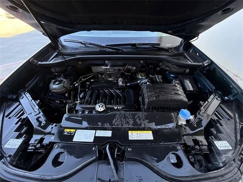 Used 2021 Volkswagen Atlas Cross Sport SE image 25