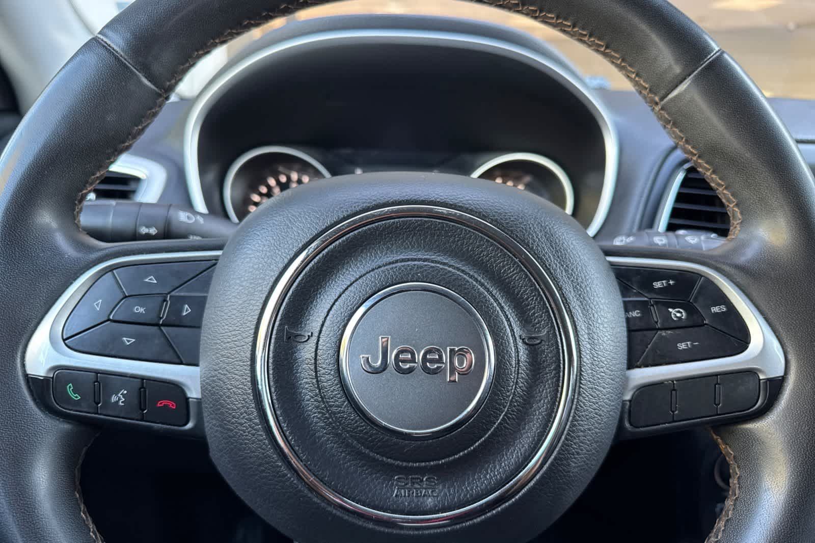 Used 2021 Jeep Compass Latitude FWD image 25