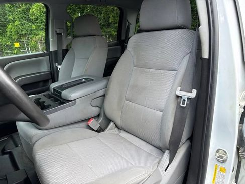 Used 2018 Chevrolet Silverado 2500 W/T w/ WT Convenience Package AWD/4WD image 10