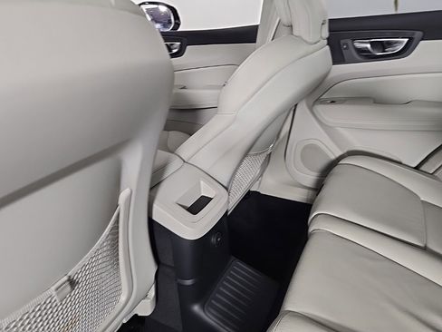 Certified 2025 Volvo XC60 T8 Plus w/ Protection Package Premier image 16