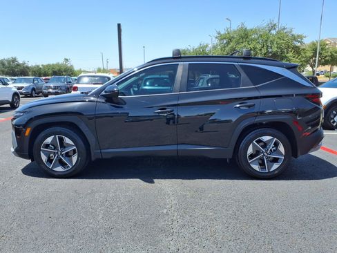 Certified 2025 Hyundai Tucson SEL FWD image 2